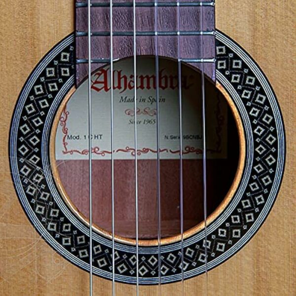Alhambra 1C 4 4 Guitare classique side4